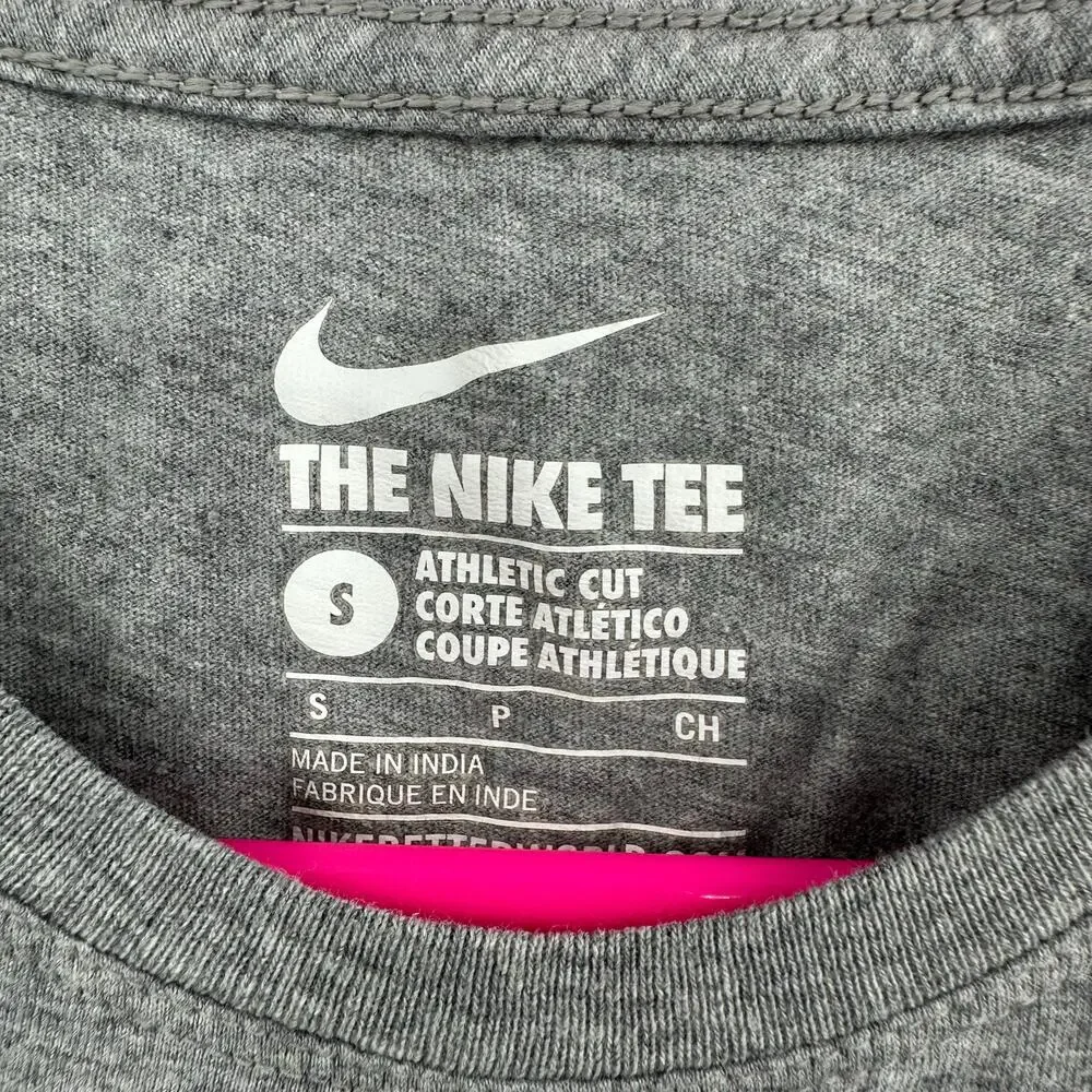 Nike Size Small Gray‎ Short Sleeve Tee T-Shirt Black White Swoosh Graphic Front